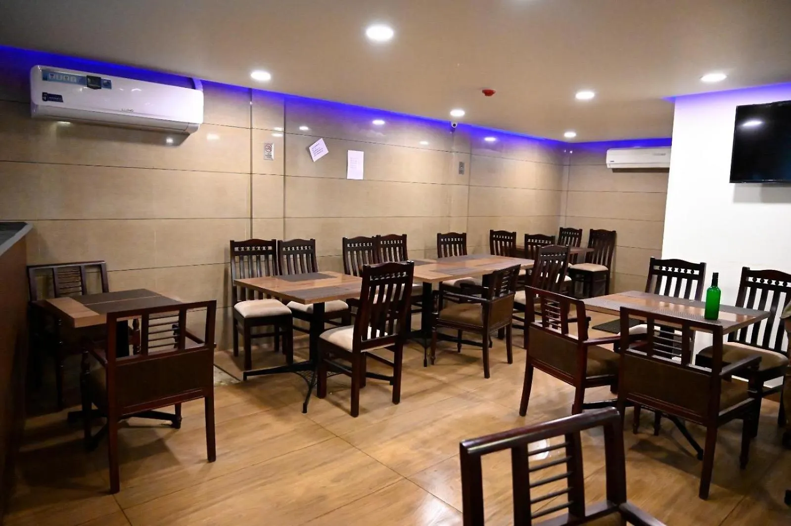 ***  Hotel Alaina Karukachal Indien